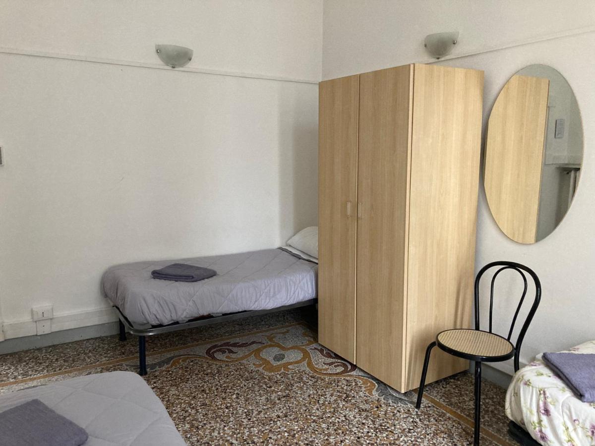 Guest House Roma 제노바 외부 사진