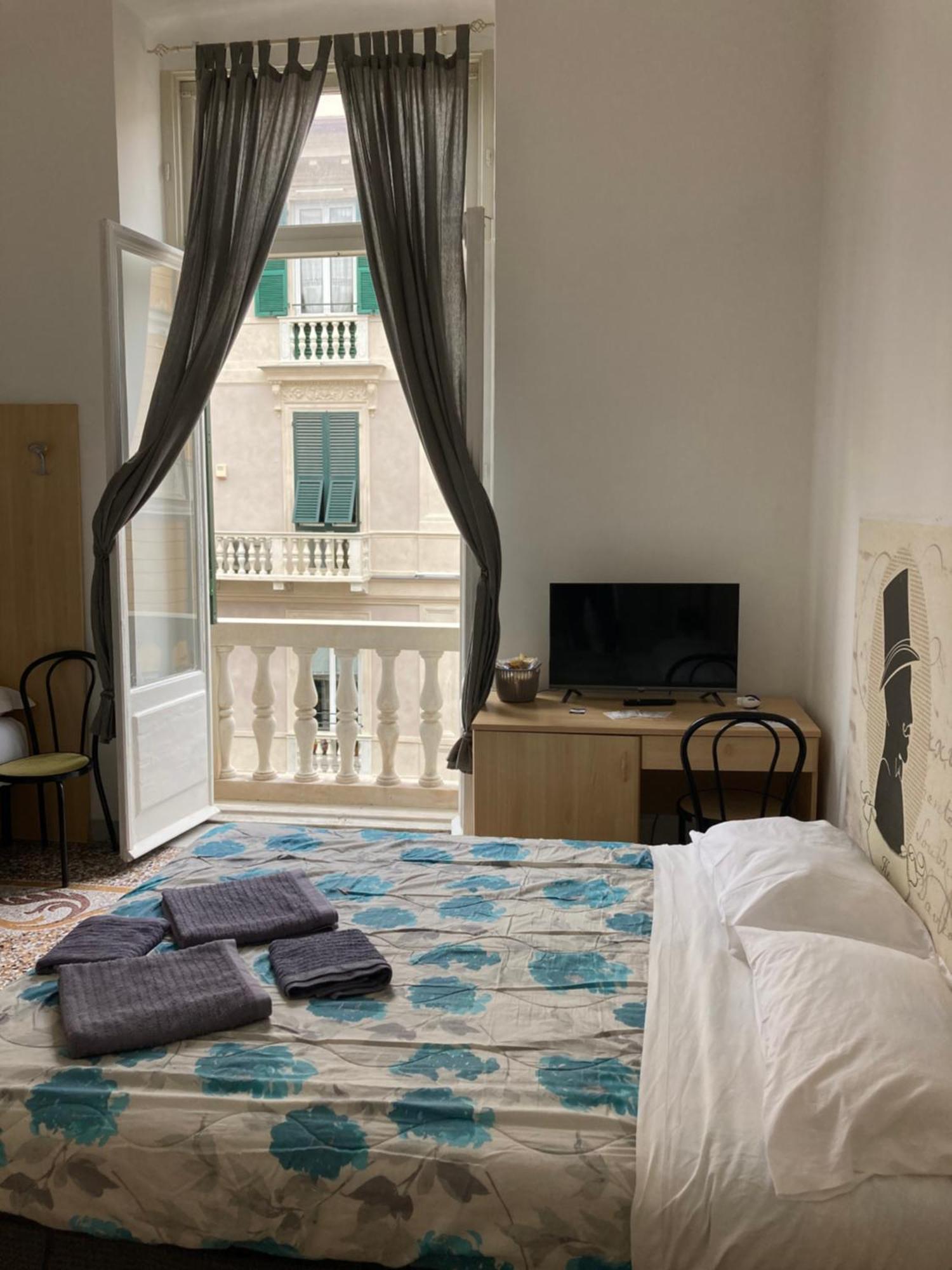 Guest House Roma 제노바 외부 사진