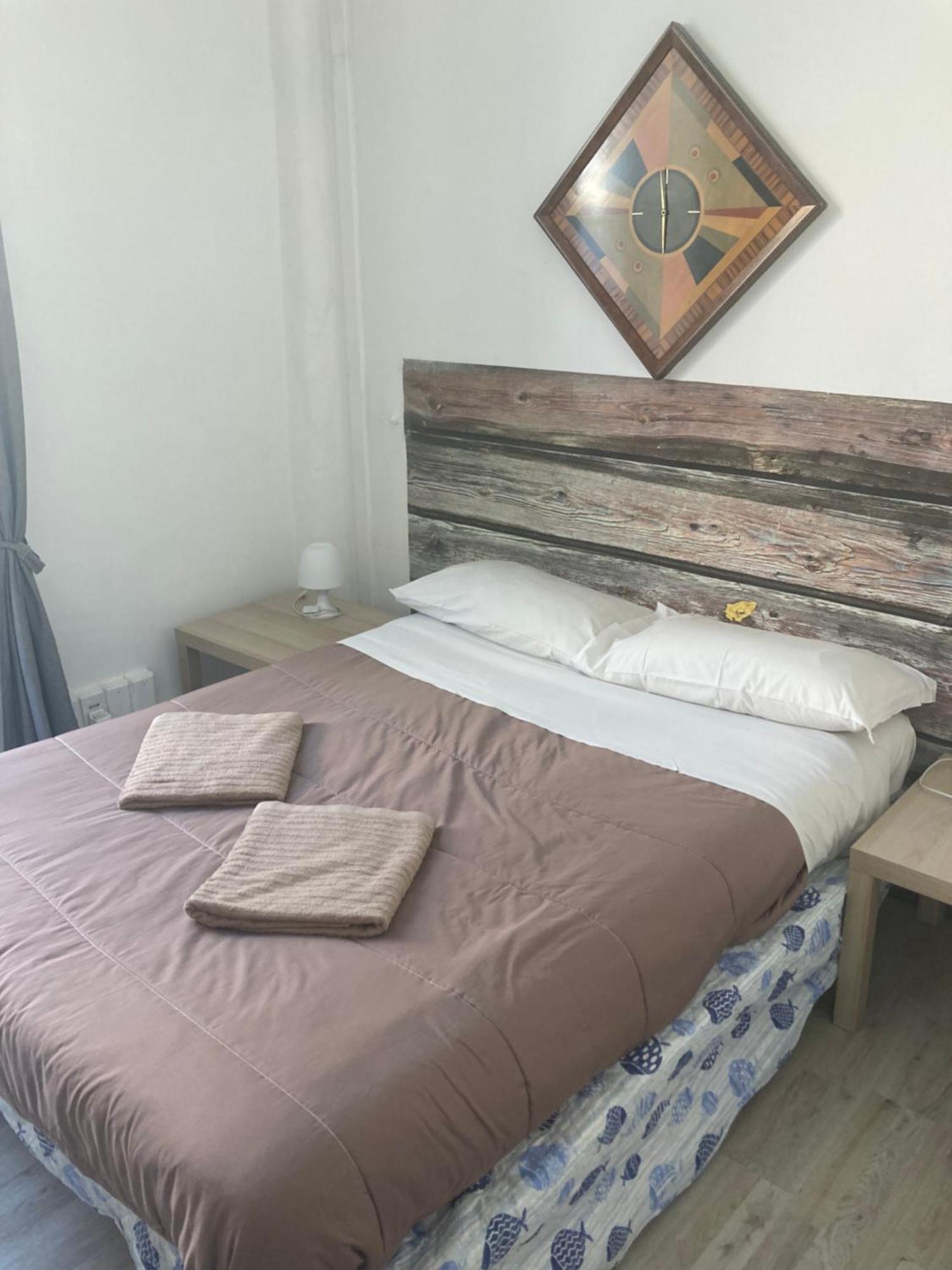 Guest House Roma 제노바 외부 사진